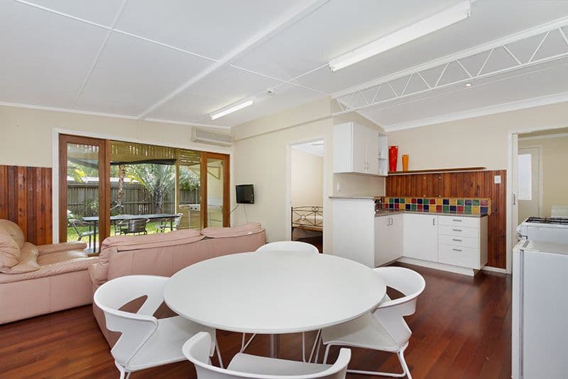 229 Oxley Road, GRACEVILLE QLD 4075, Graceville - Thumbnail 2