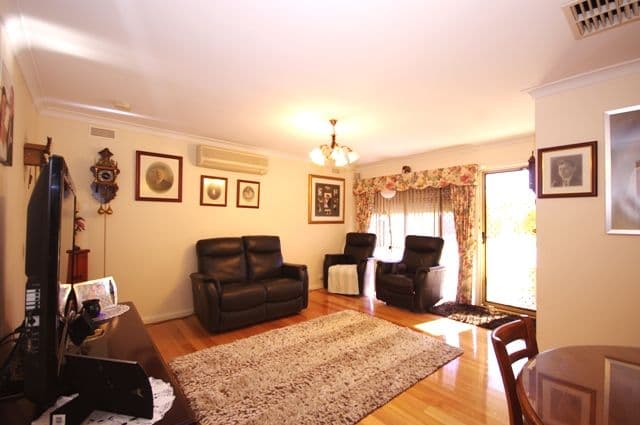4 Ellerby Way, KOONDOOLA WA 6064, Koondoola - Thumbnail 2