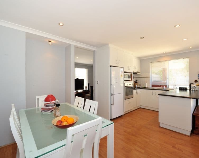 24a Minigwal Loop, Waikiki WA 6169, Waikiki - Thumbnail 2