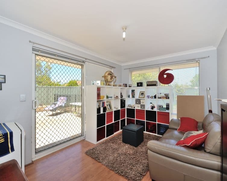 24a Minigwal Loop, Waikiki WA 6169, Waikiki - Thumbnail 3
