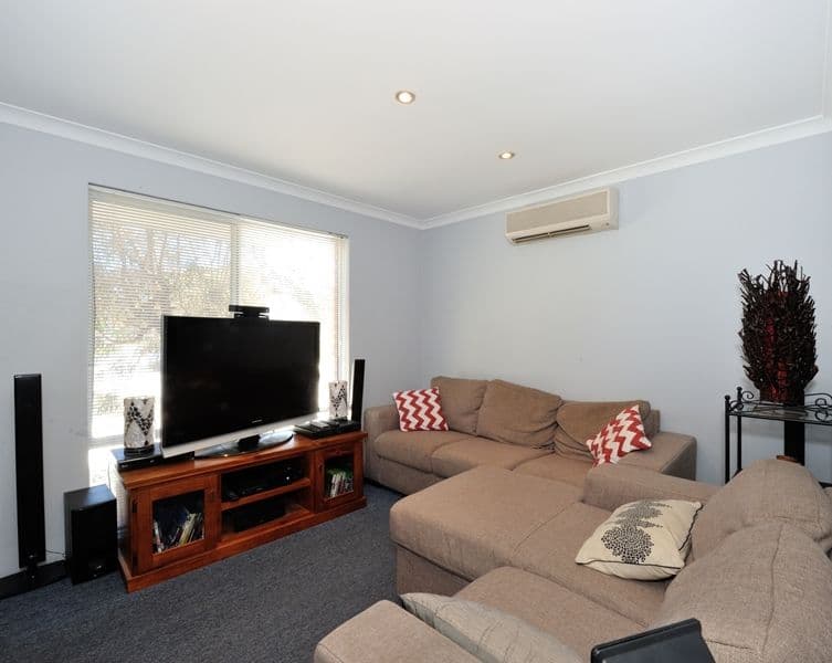 24a Minigwal Loop, Waikiki WA 6169, Waikiki - Thumbnail 6