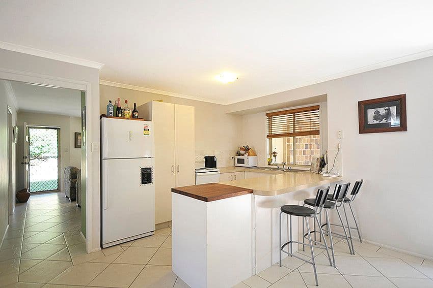 25 Stockman Crescent, Mudgeeraba QLD 4213, Mudgeeraba - Thumbnail 2