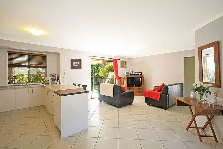 25 Stockman Crescent, Mudgeeraba QLD 4213, Mudgeeraba - Thumbnail 3