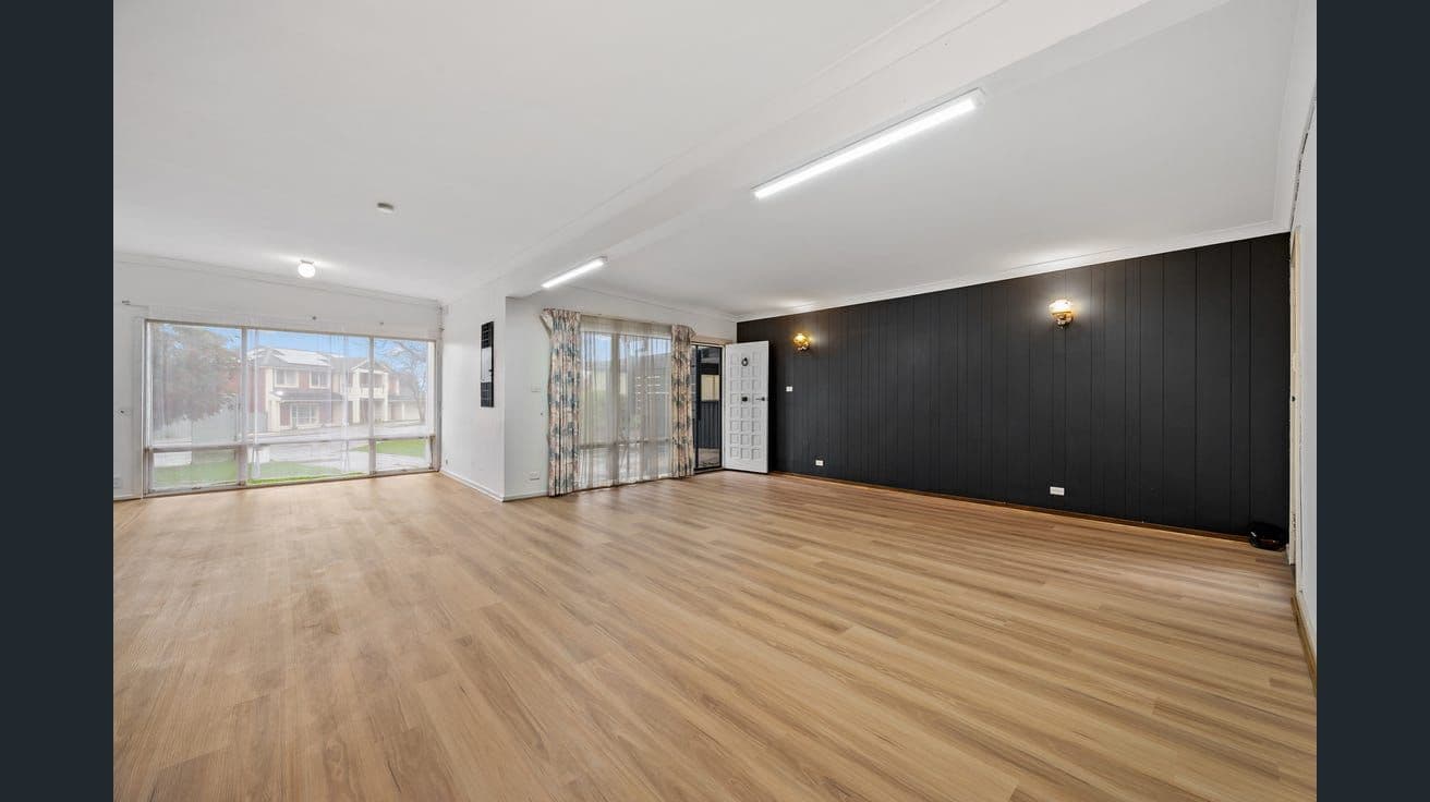 27 Symonds Crescent, Modbury North SA 5092, Modbury North - Thumbnail 3