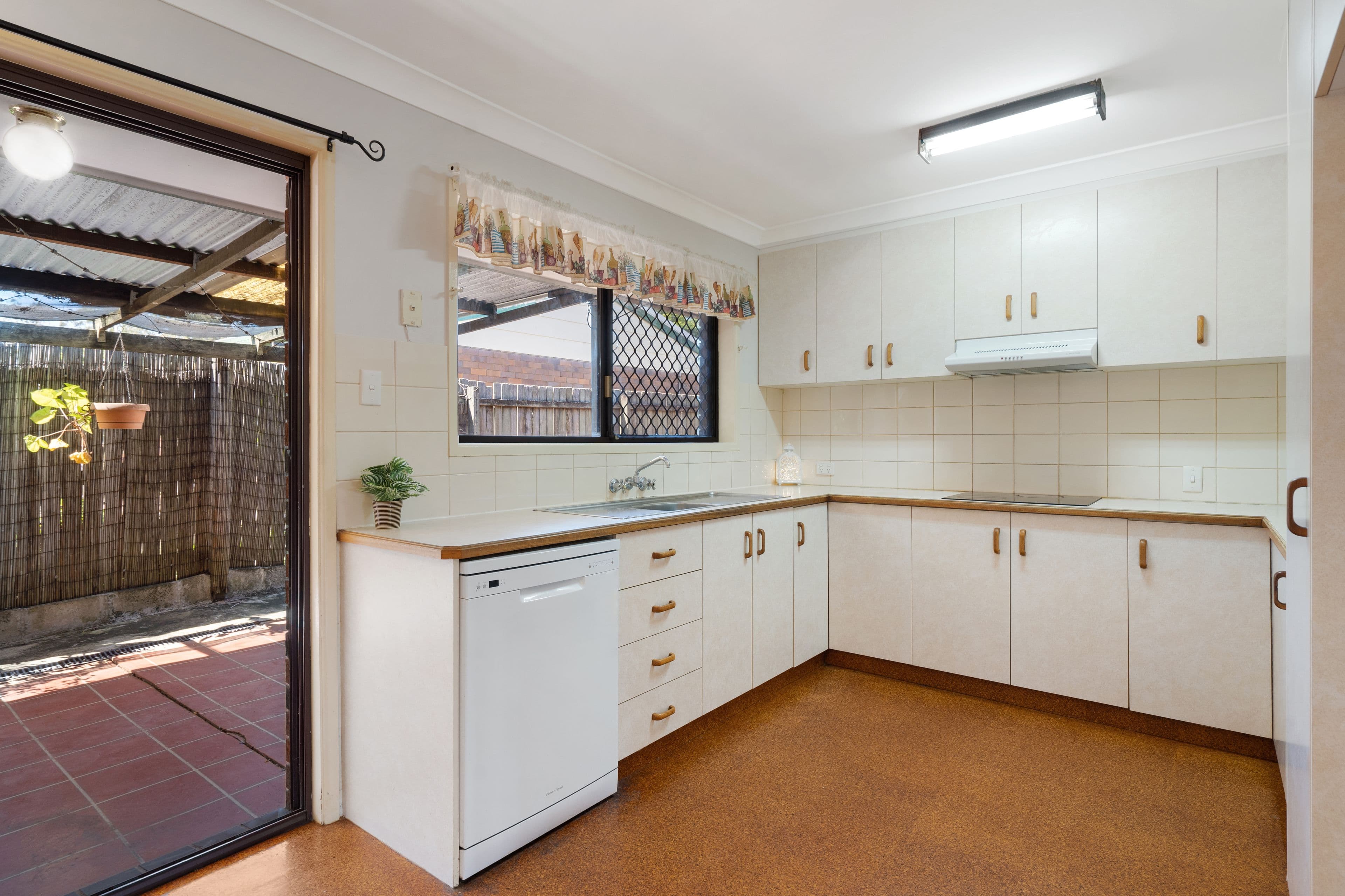 84 Ervatamia Street, Runcorn QLD 4113, Runcorn - Thumbnail 5