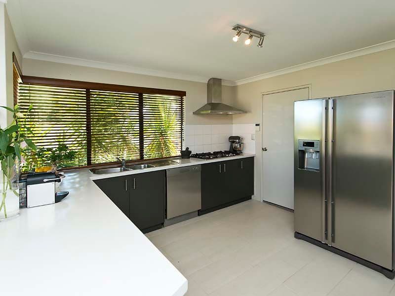 1 Westray Street, CANNING VALE WA 6155, Canning Vale - Thumbnail 4