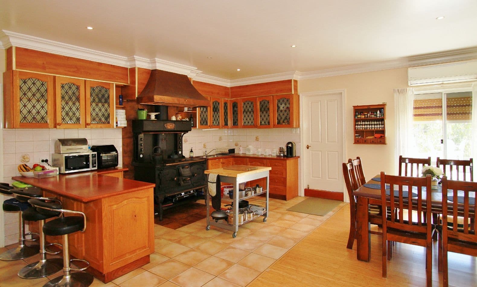 24 Old Heathcote Road, Heathcote VIC 3523, Heathcote - Thumbnail 2