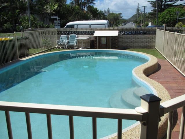 19 Seashell Avenue, Mermaid Beach QLD 4218, Mermaid Beach - Thumbnail 4