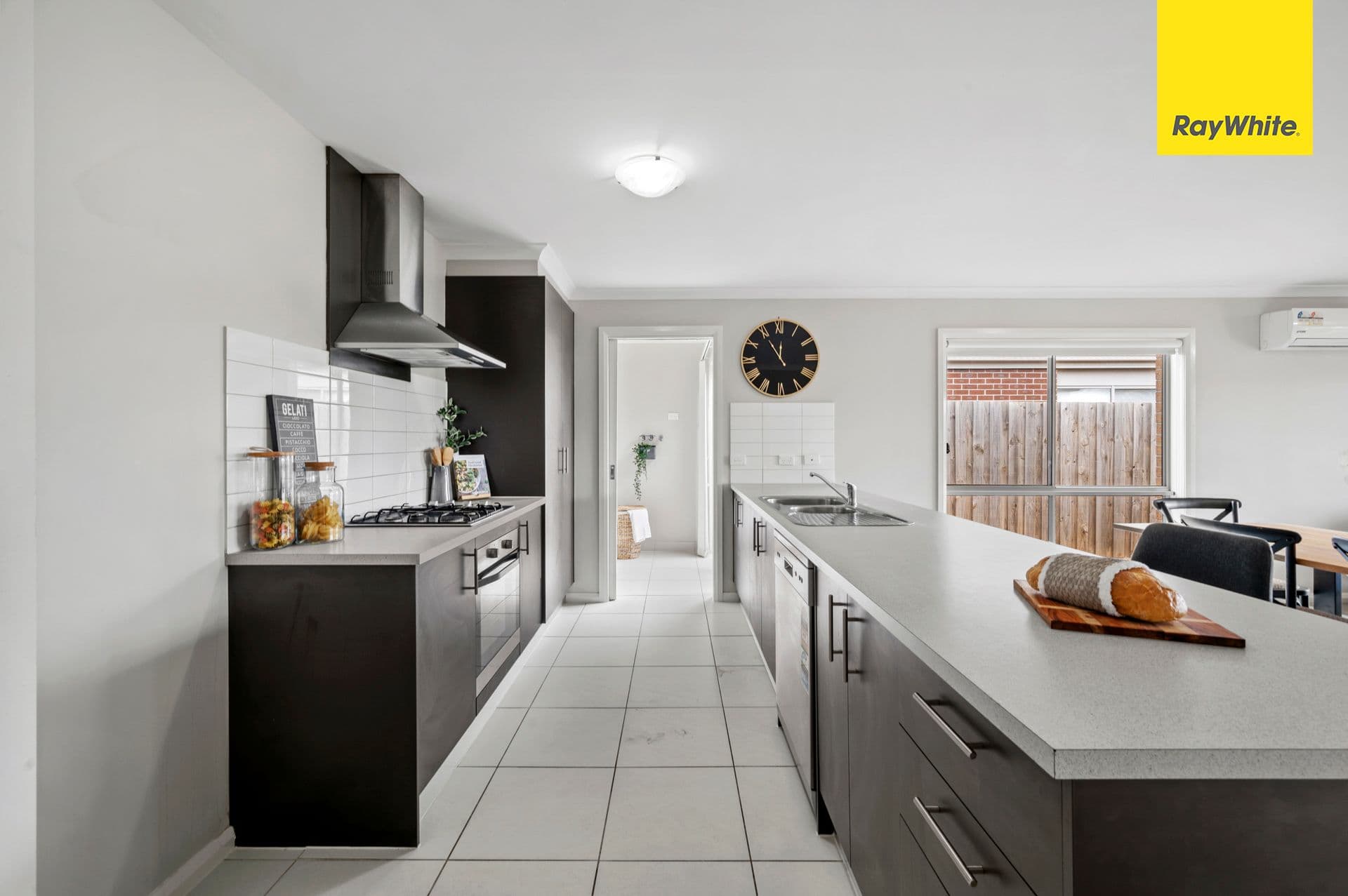 3 Gillespie Drive, WEIR VIEWS VIC 3338, Weir Views - Thumbnail 3