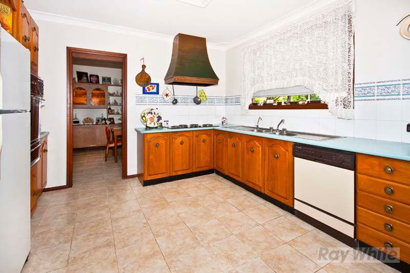 18 Revingstone Street, PRAIRIEWOOD NSW 2176, Prairiewood - Thumbnail 2