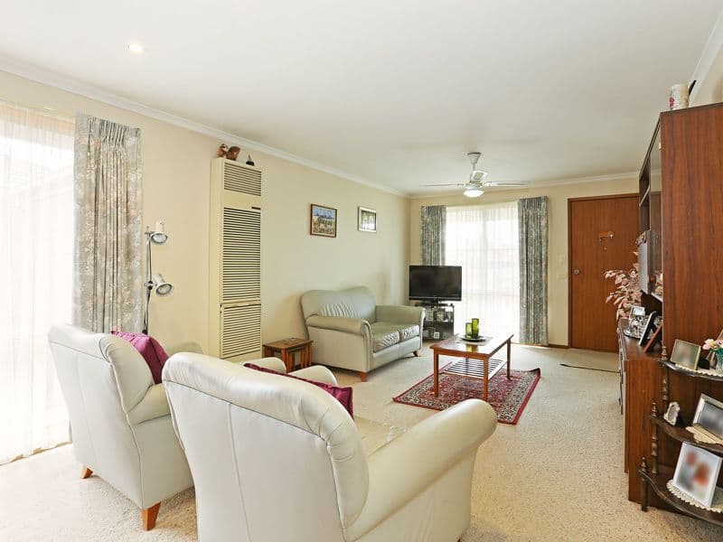 31 Jenolan Avenue, GROVEDALE VIC 3216, Grovedale - Thumbnail 5
