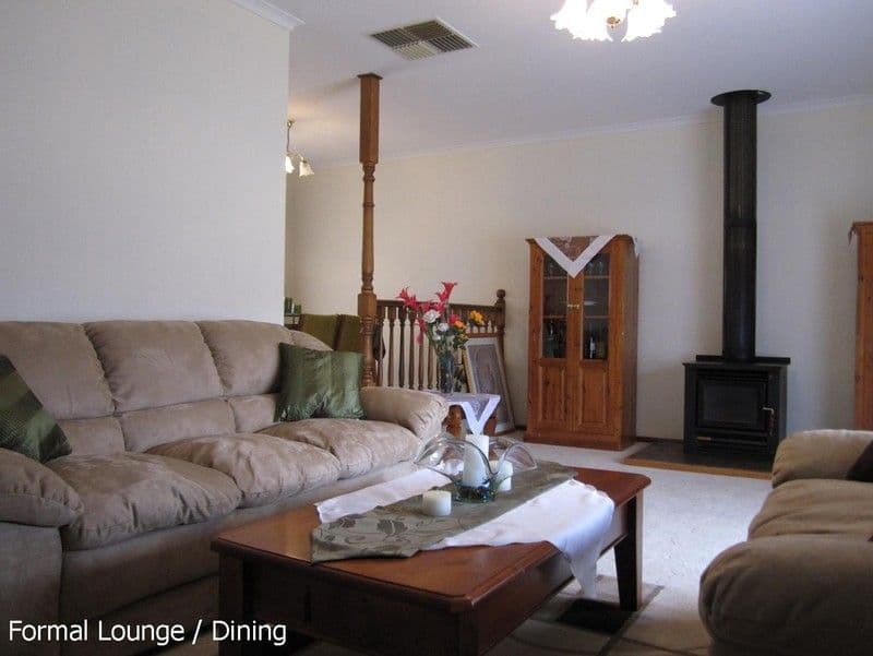 3 Olde Drive, GULFVIEW HEIGHTS SA 5096, Gulfview Heights - Thumbnail 3