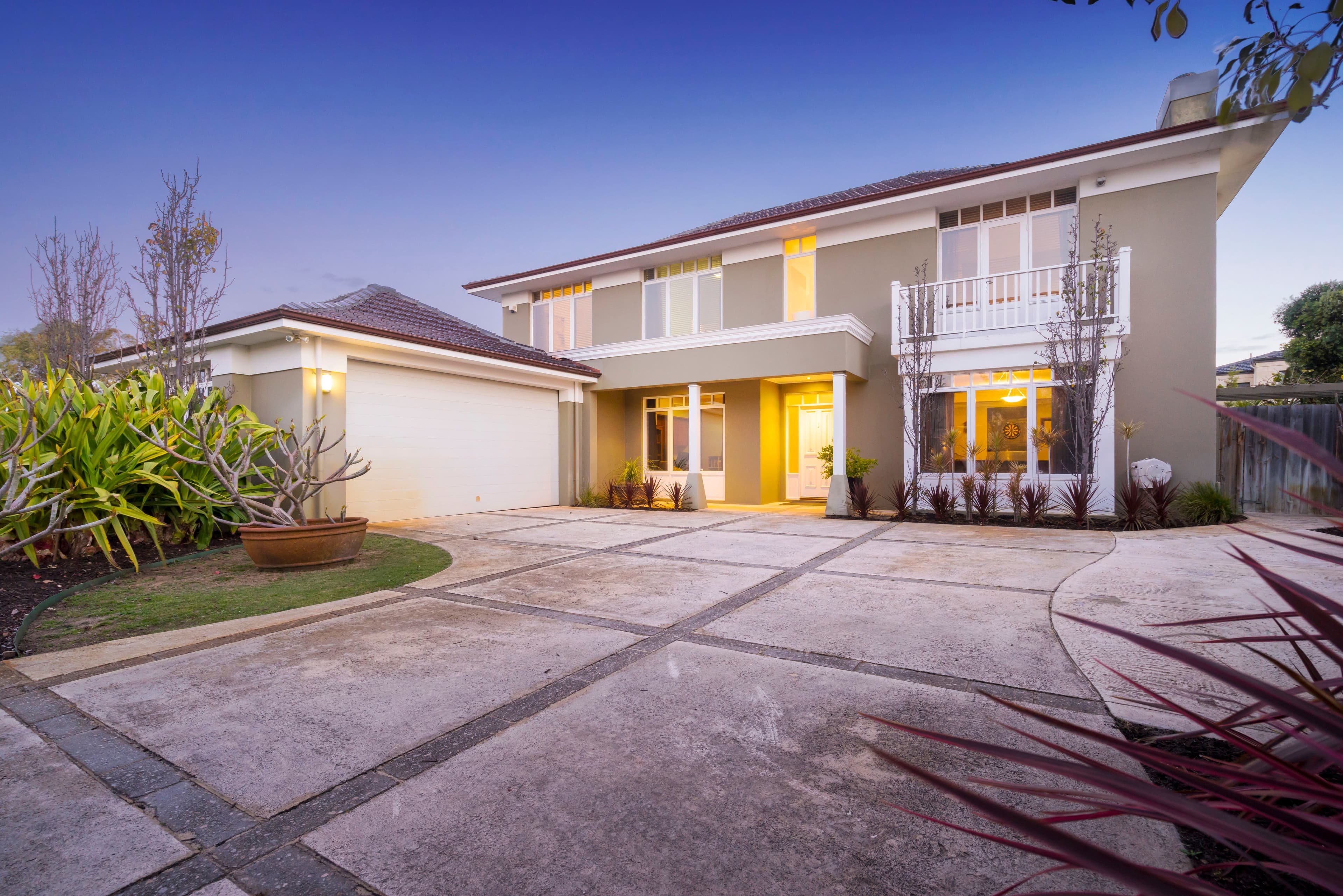 10 Bishop Riley Way, Churchlands WA 6018, Churchlands - Thumbnail 2