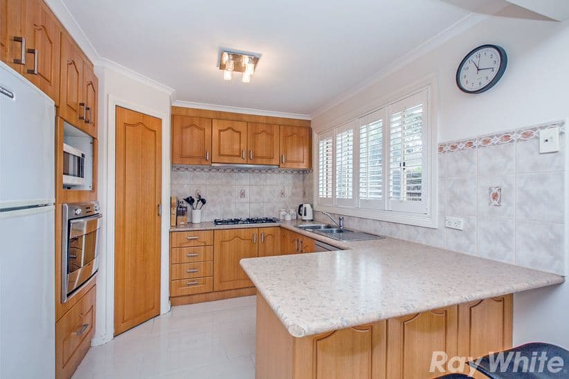 6 Romina Way, South Morang VIC 3752, South Morang - Thumbnail 2