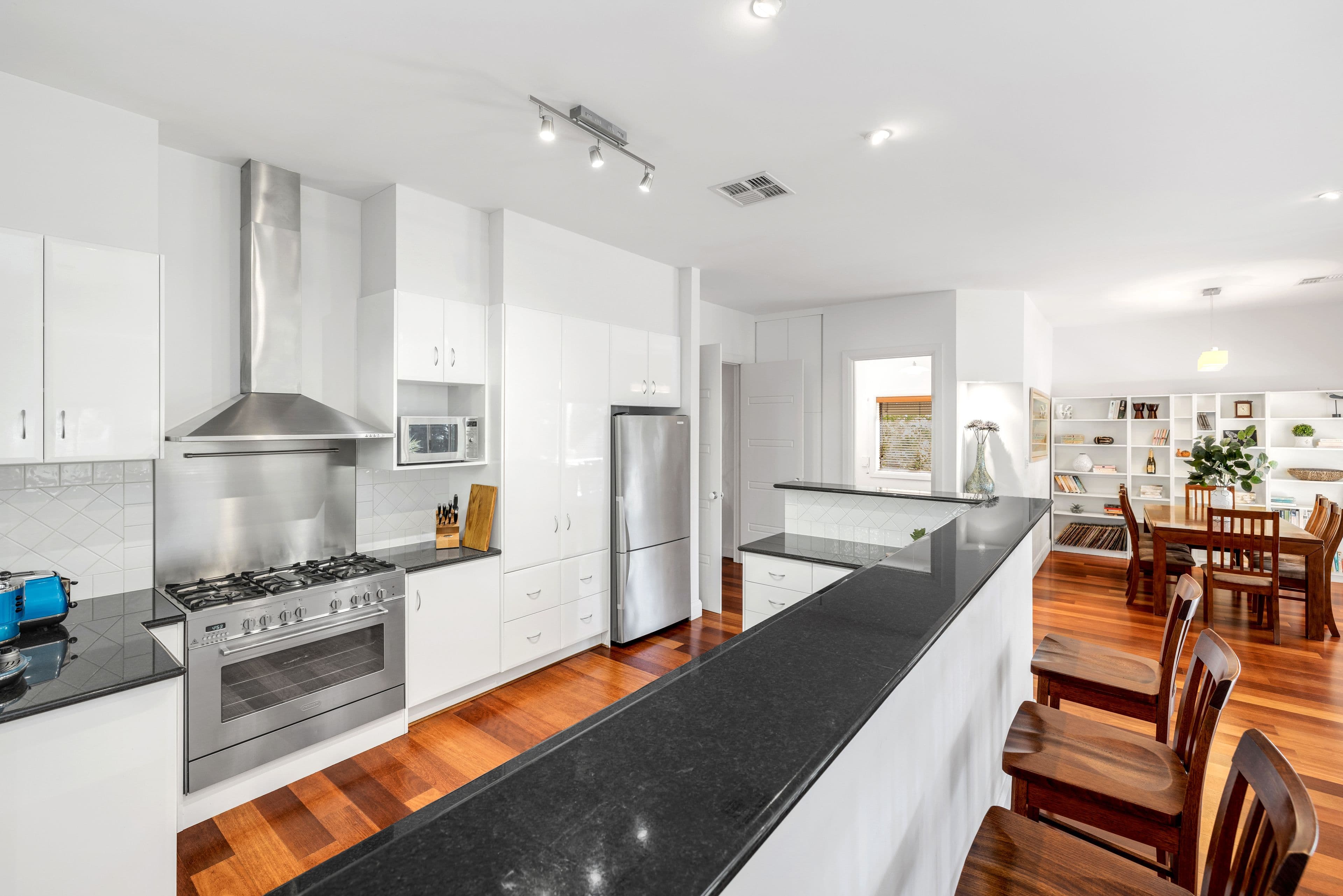 48 Doncaster Drive, Warwick - Thumbnail 6