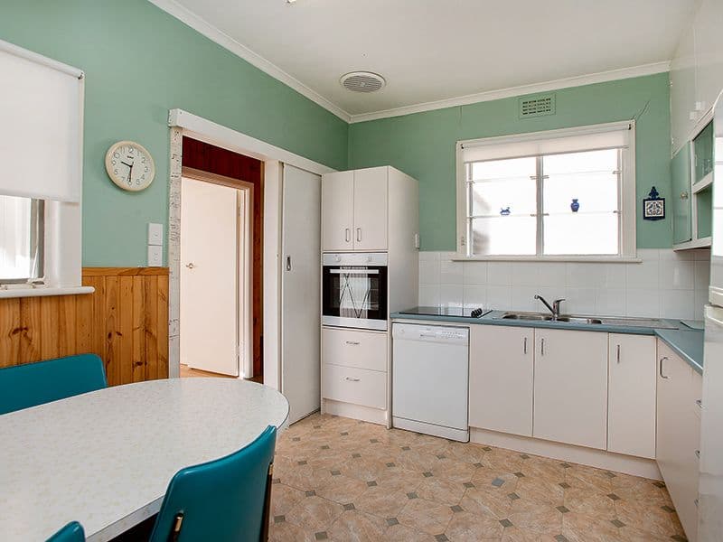 29 Moorwatha Street, MACLEOD VIC 3085, Macleod - Thumbnail 4