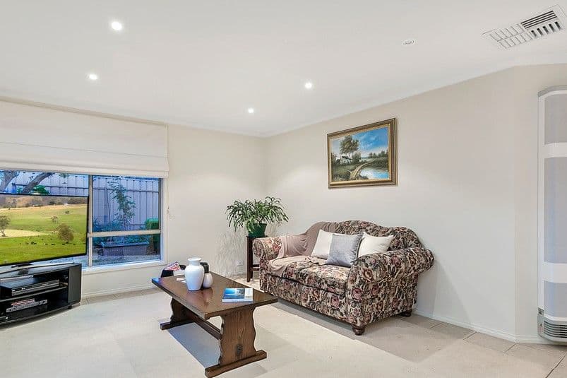 9 Parken Crescent, Noarlunga Downs SA 5168, Noarlunga Downs - Thumbnail 4