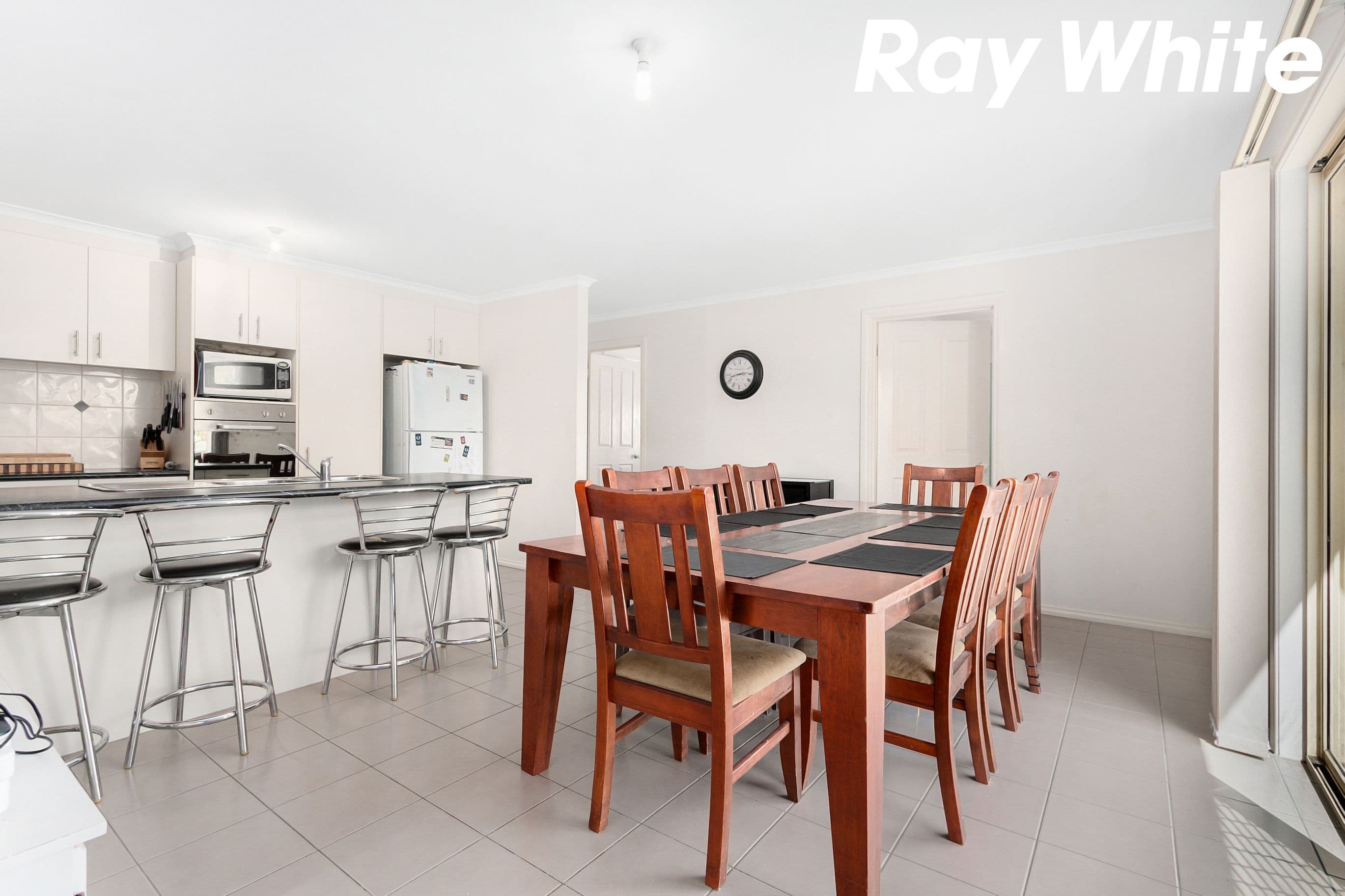 33 Azalea Avenue, Pakenham VIC 3810, Pakenham - Thumbnail 4