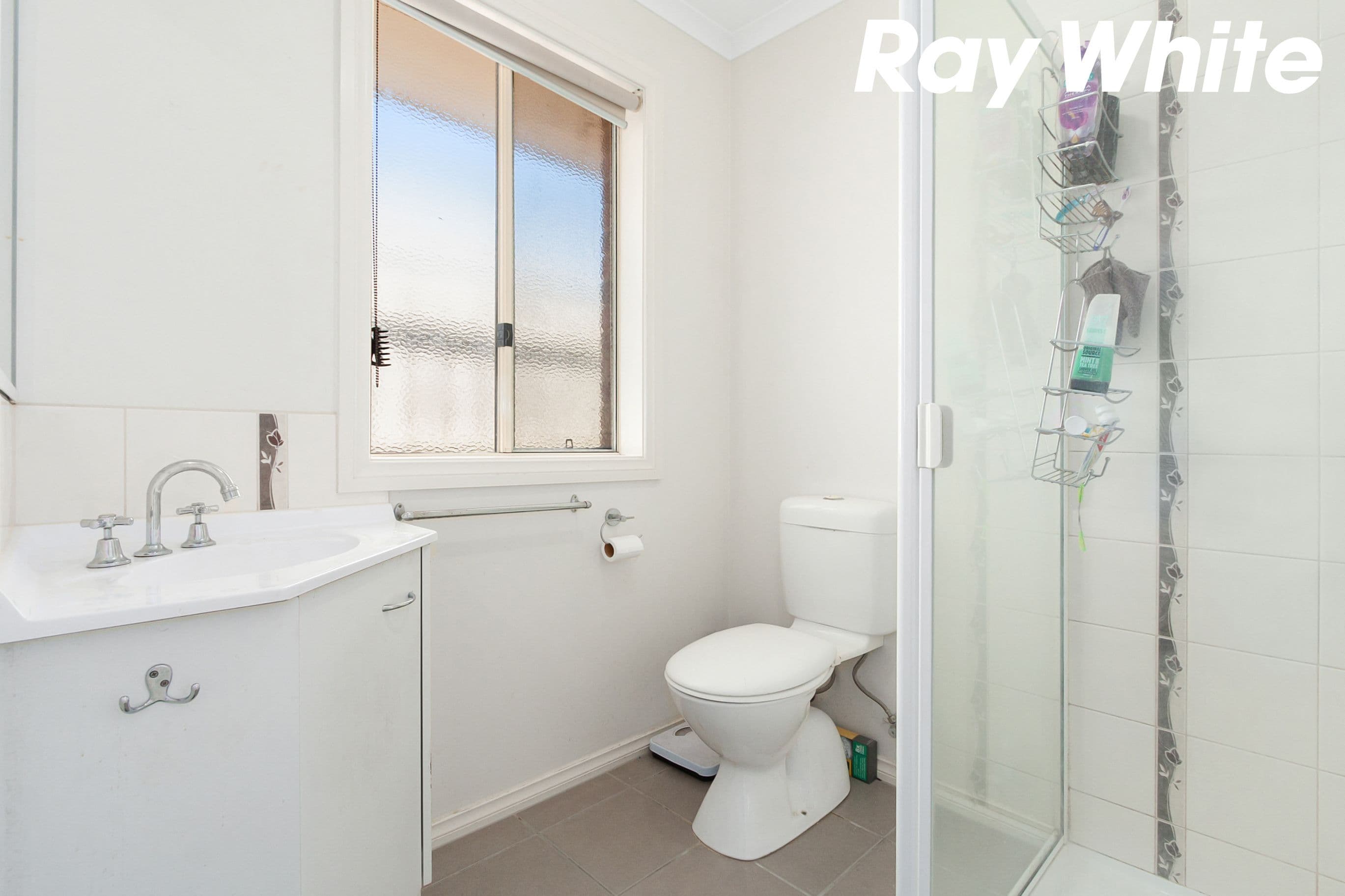 33 Azalea Avenue, Pakenham VIC 3810, Pakenham - Thumbnail 7