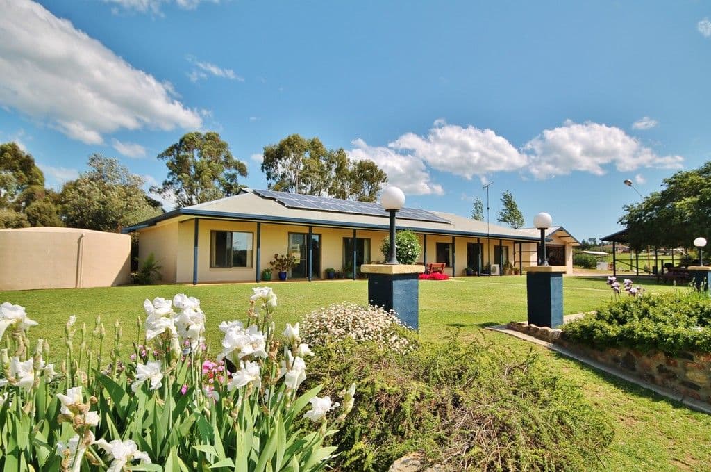 3844 Murringo Road, Young - Image 1