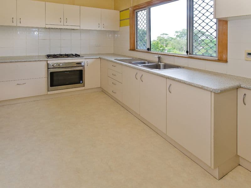 3 Bowd Parade, WAVELL HEIGHTS QLD 4012, Wavell Heights - Thumbnail 2