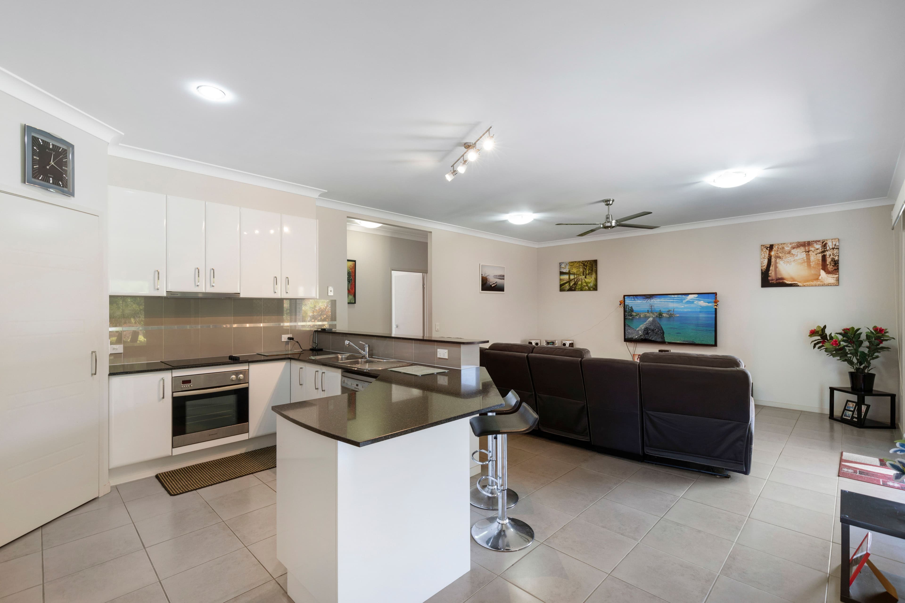45 Endeavour Bark Drive, Glass House Mountains QLD 4518, Glass House Mountains - Thumbnail 5