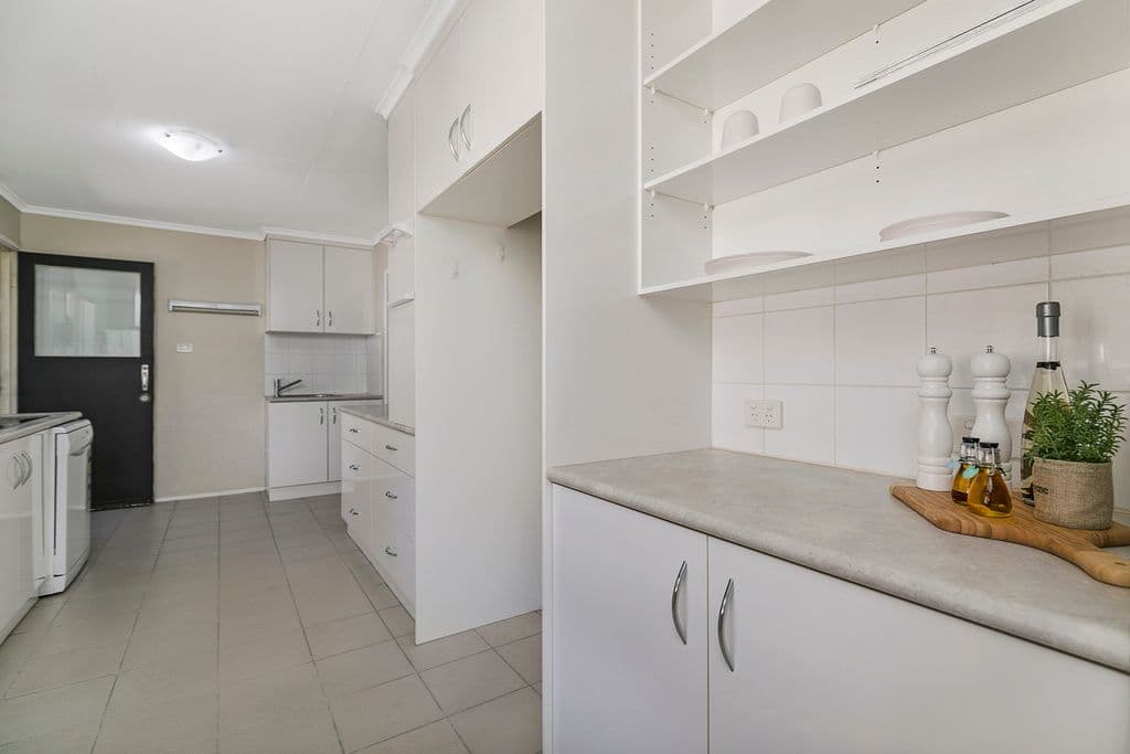 37 Barham Street, Coopers Plains QLD 4108, Coopers Plains - Thumbnail 4