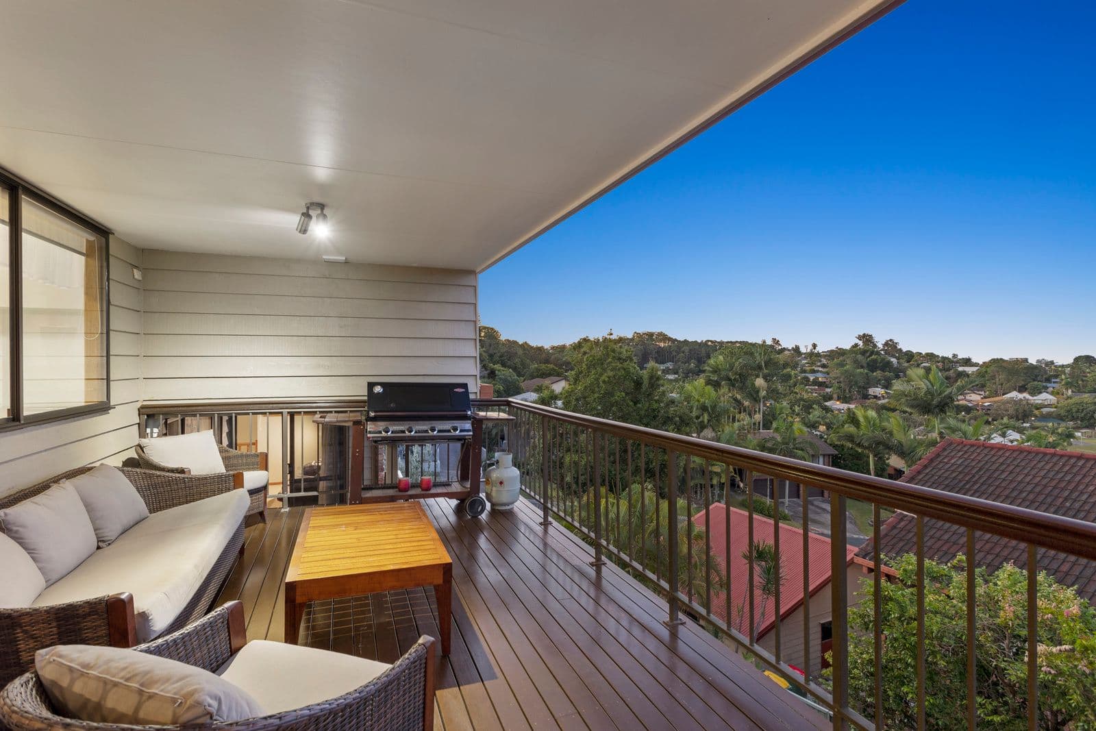 14 Jandakot Court, Elanora QLD 4221, Elanora - Thumbnail 3