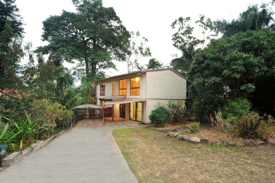 8 Iluka Street, CANNONVALE QLD 4802, Cannonvale - Image 1