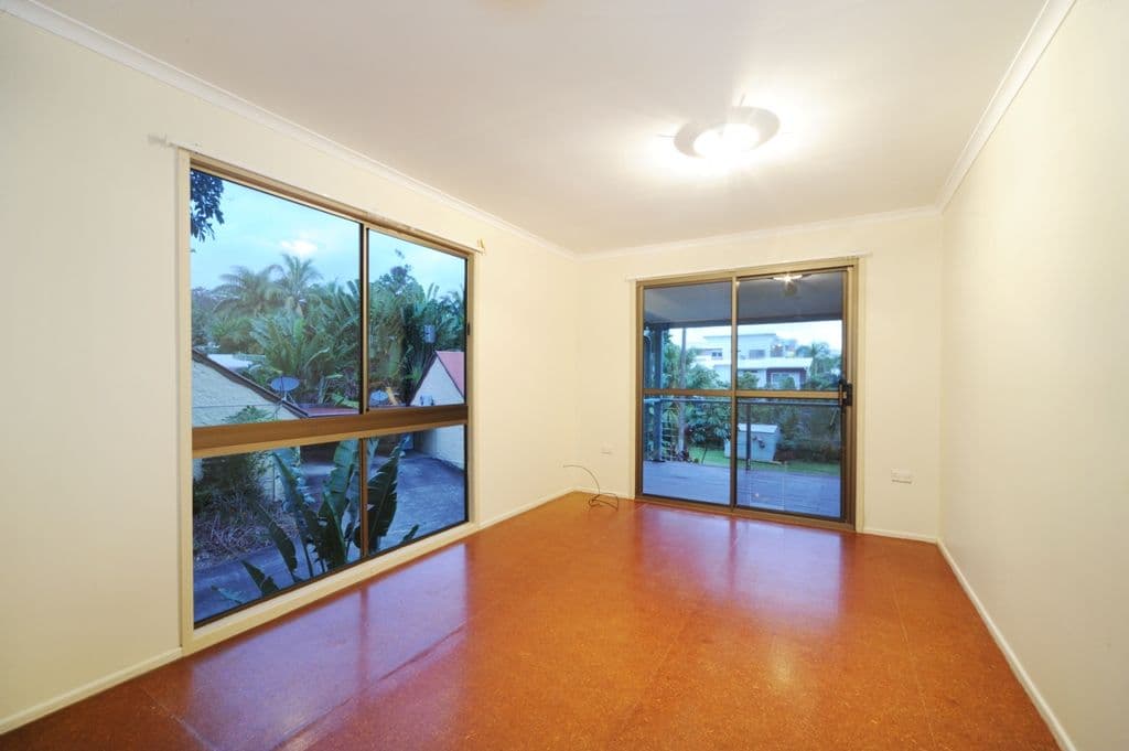 8 Iluka Street, CANNONVALE QLD 4802, Cannonvale - Thumbnail 6