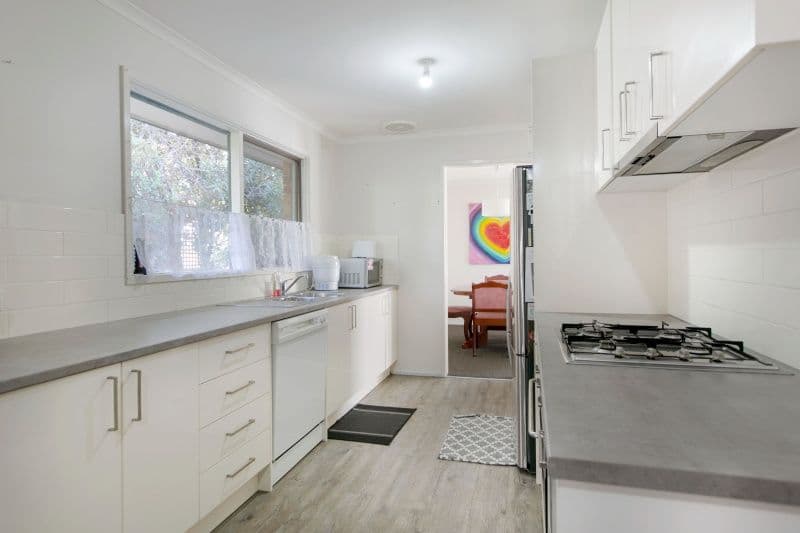 18 Lardner Road, Frankston VIC 3199, Frankston - Thumbnail 3