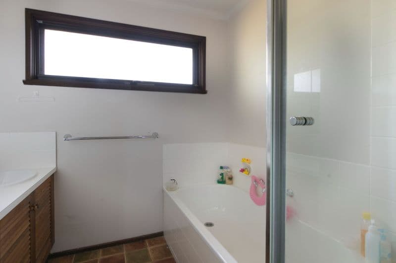 18 Lardner Road, Frankston VIC 3199, Frankston - Thumbnail 6