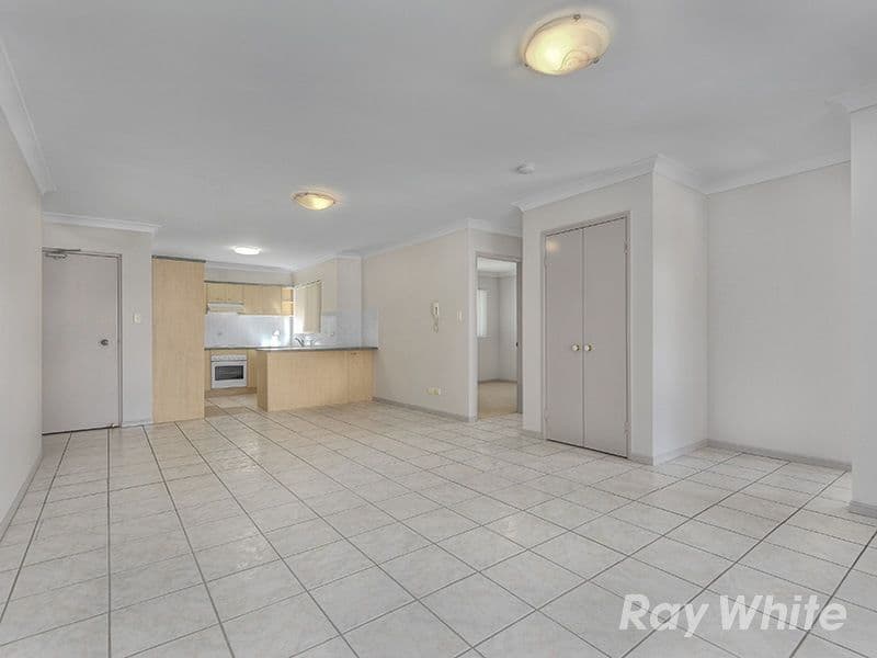 32 Trundle Street, ENOGGERA QLD 4051, Enoggera - Thumbnail 4