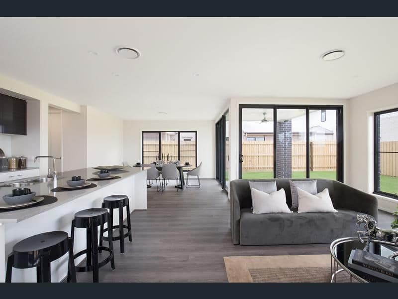 14 Majestic Crescent, Hemmant QLD 4174, Hemmant - Thumbnail 2