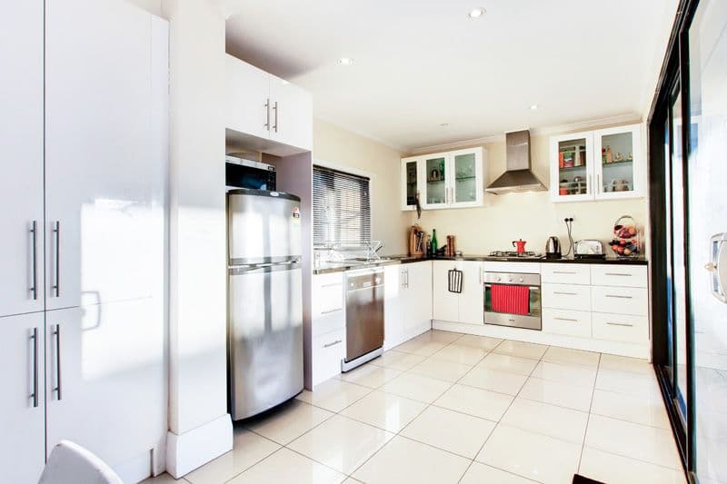 37 North Parade, TORRENSVILLE SA 5031, Torrensville - Thumbnail 2