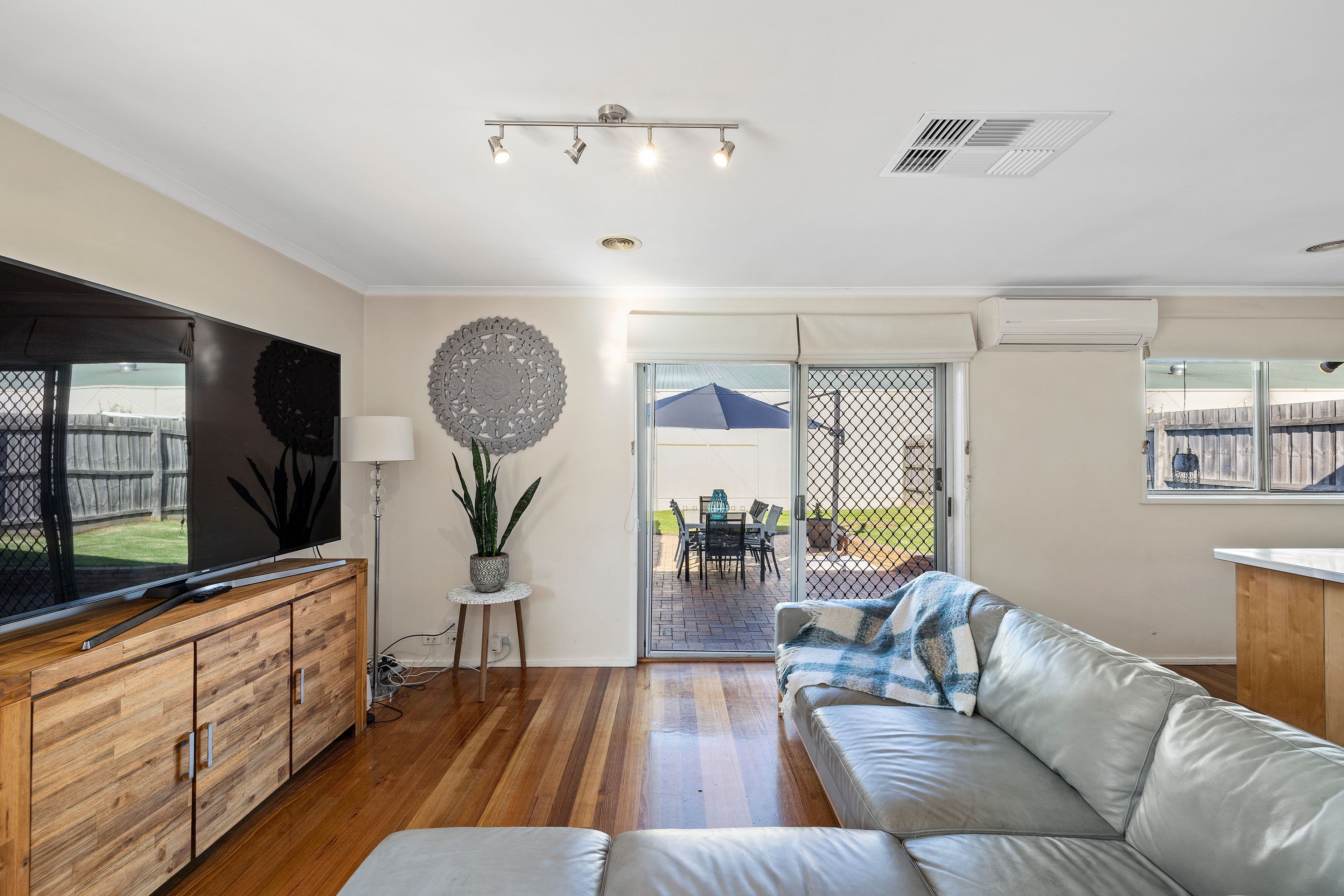 56 Snowdon Drive, Cheltenham VIC 3192, Cheltenham - Thumbnail 4