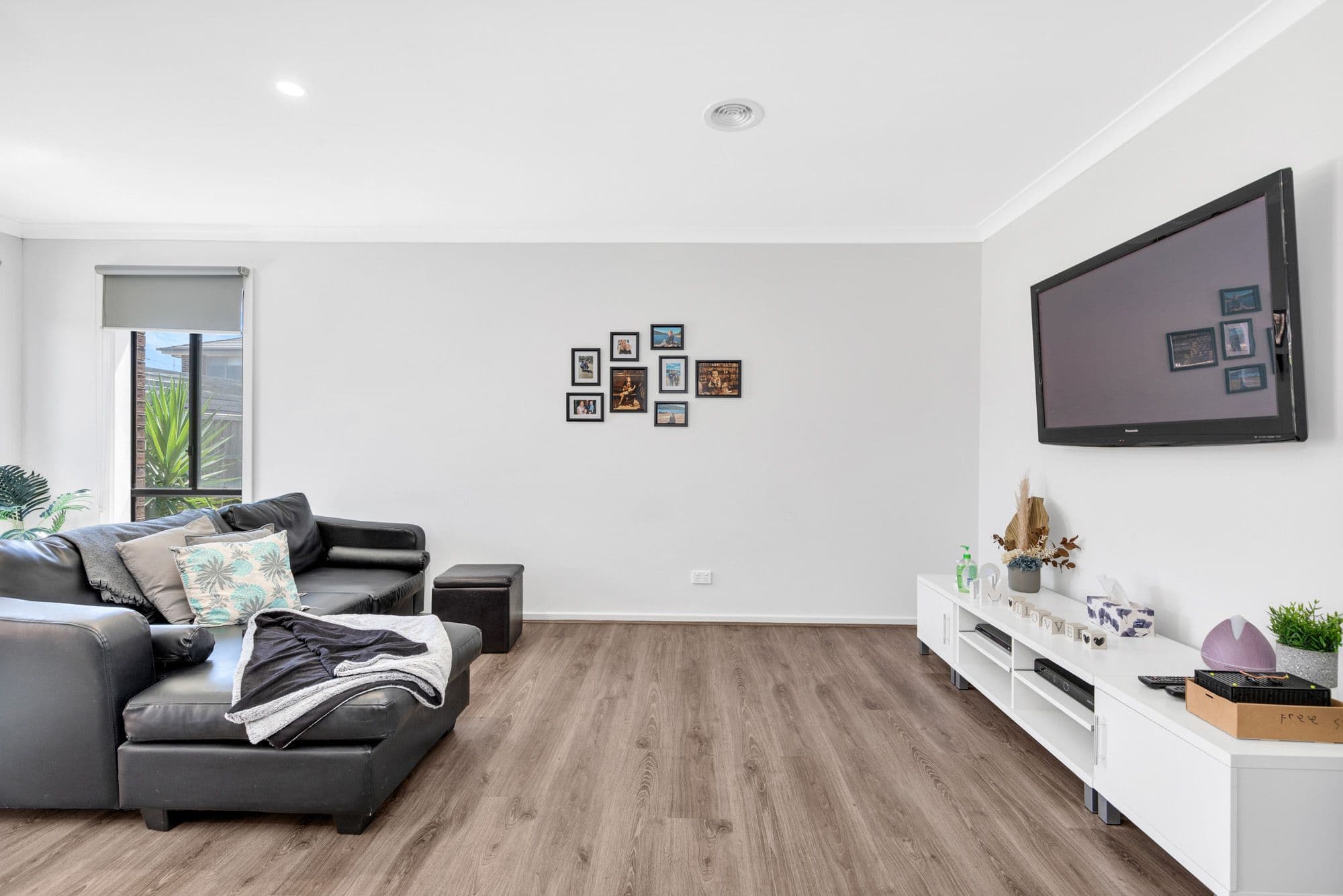 24 Harogen Drive, Werribee VIC 3030, Werribee - Thumbnail 6