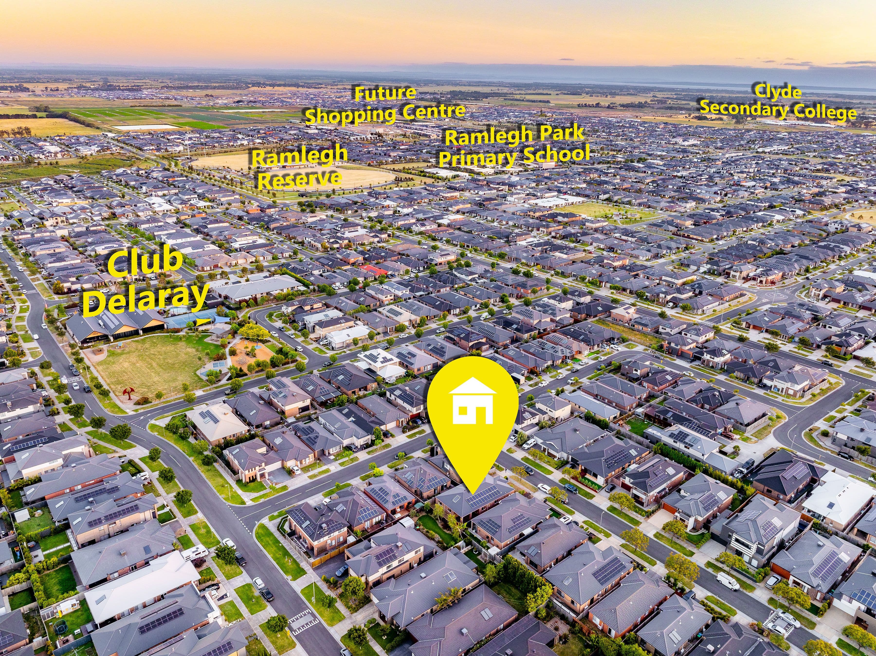4 Pamplona Way, Clyde North VIC 3978, Clyde North - Thumbnail 2