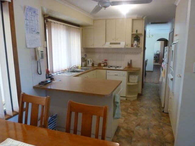 10-12 South Terrace East, SNOWTOWN SA 5520, Snowtown - Thumbnail 3