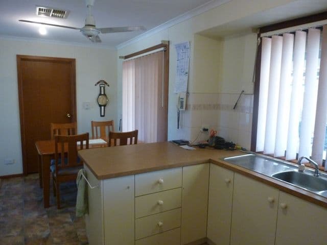 10-12 South Terrace East, SNOWTOWN SA 5520, Snowtown - Thumbnail 4