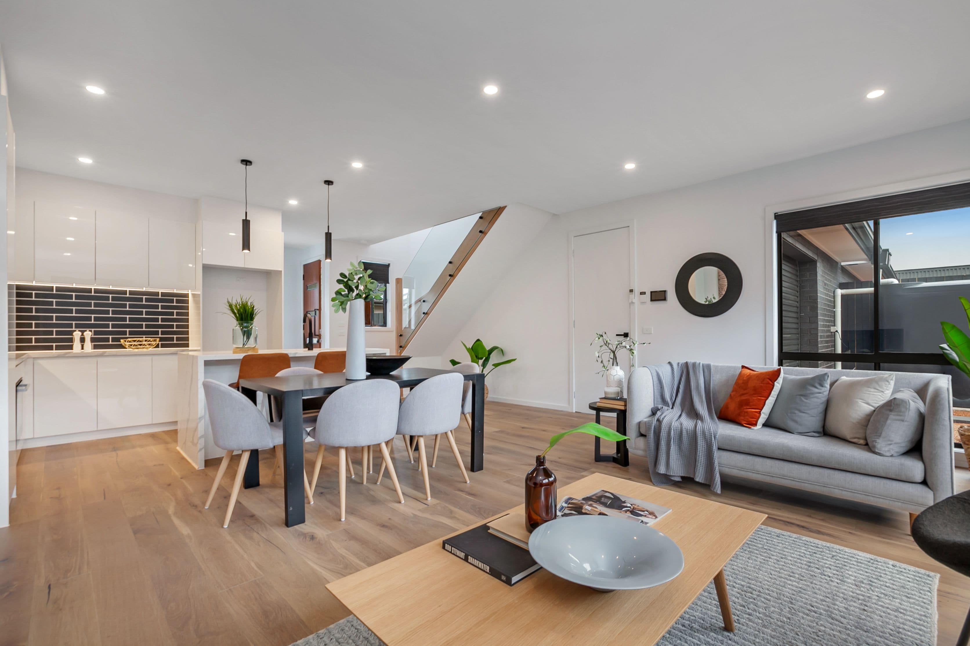44 Dundee Street, Reservoir VIC 3073, Reservoir - Image 1