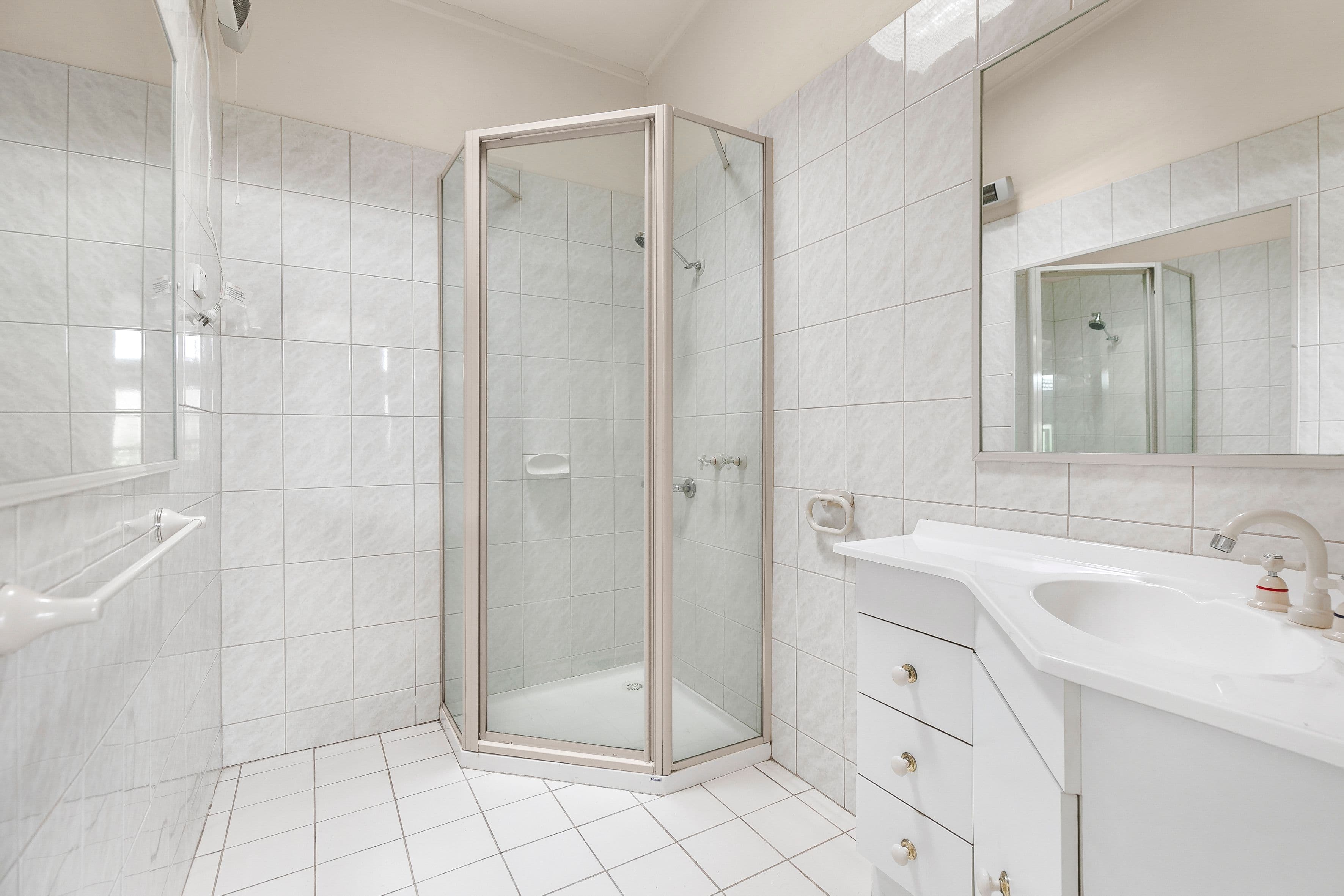 10 George Street, Glenroy VIC 3046, Glenroy - Thumbnail 6