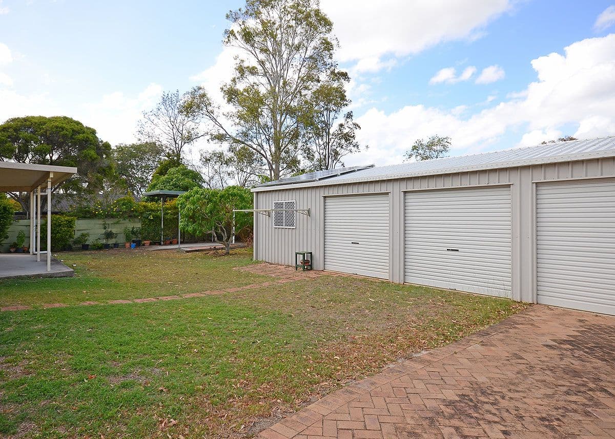 19 Helsham Street, POINT VERNON QLD 4655, Point Vernon - Thumbnail 4