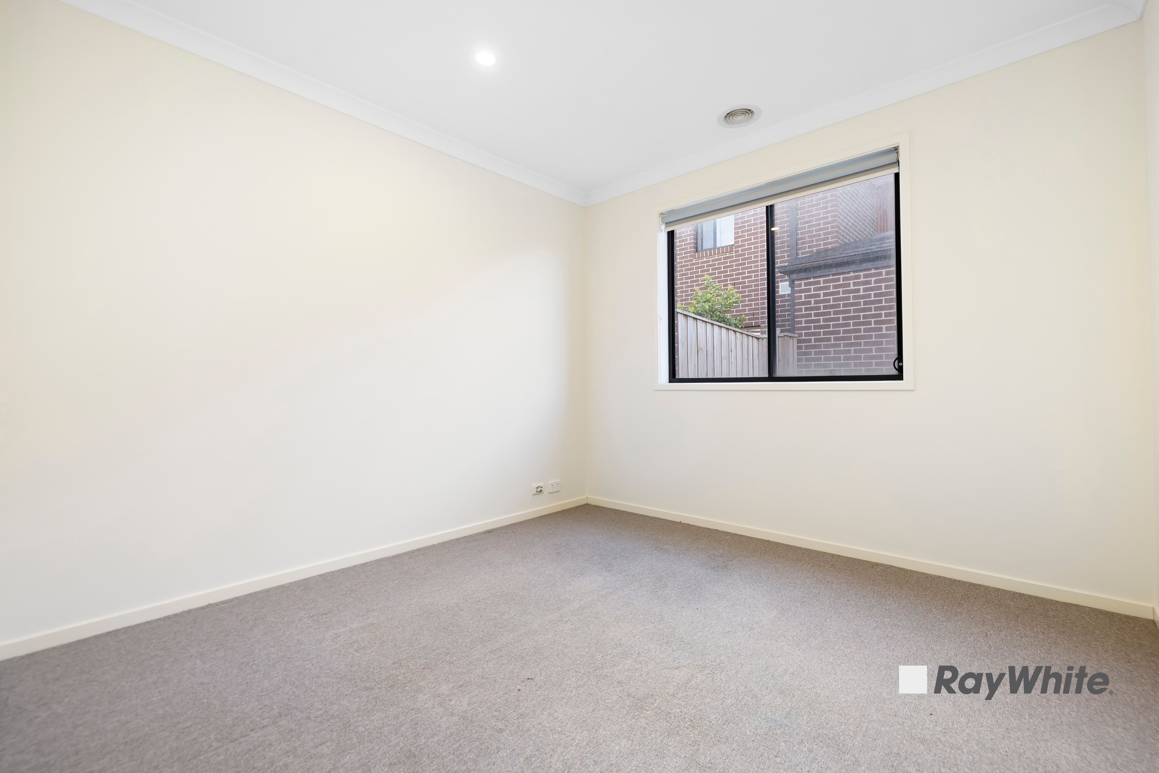 63 Blackhazel Crescent, Clyde North VIC 3978, Clyde North - Thumbnail 8