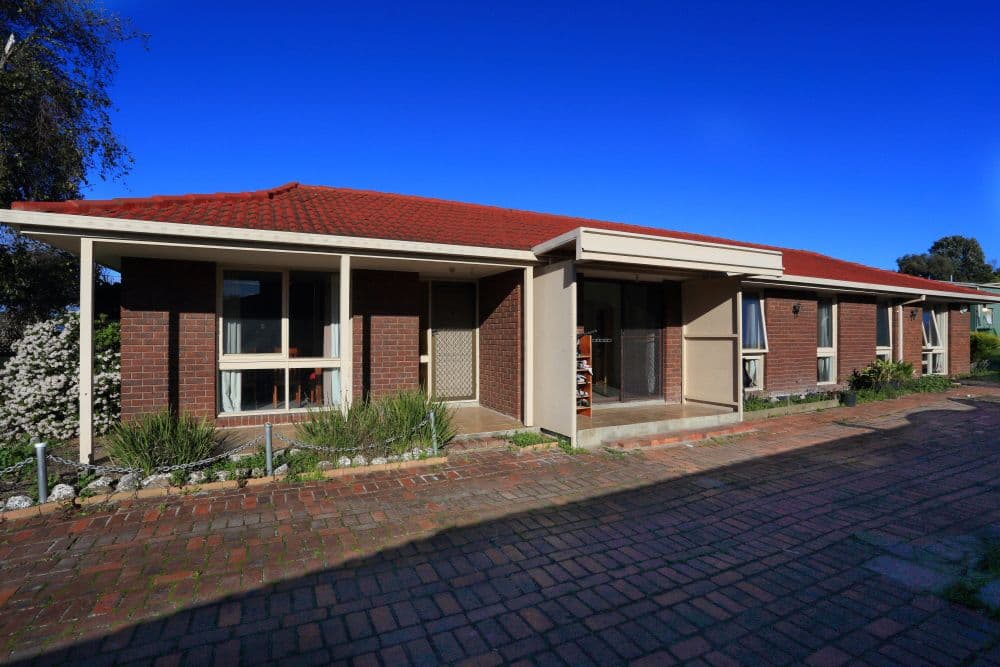17 Stuart Avenue, HAMPTON PARK VIC 3976, Hampton Park - Image 1