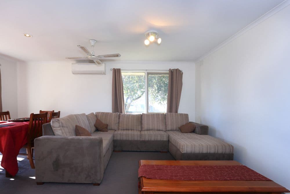 17 Stuart Avenue, HAMPTON PARK VIC 3976, Hampton Park - Thumbnail 3