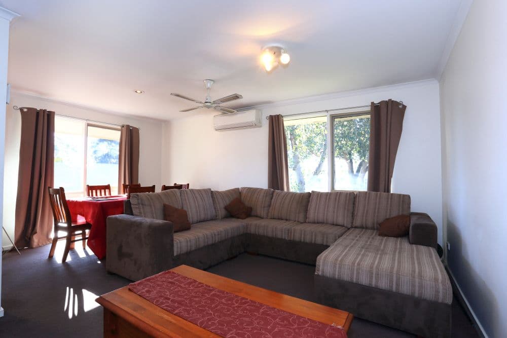 17 Stuart Avenue, HAMPTON PARK VIC 3976, Hampton Park - Thumbnail 4