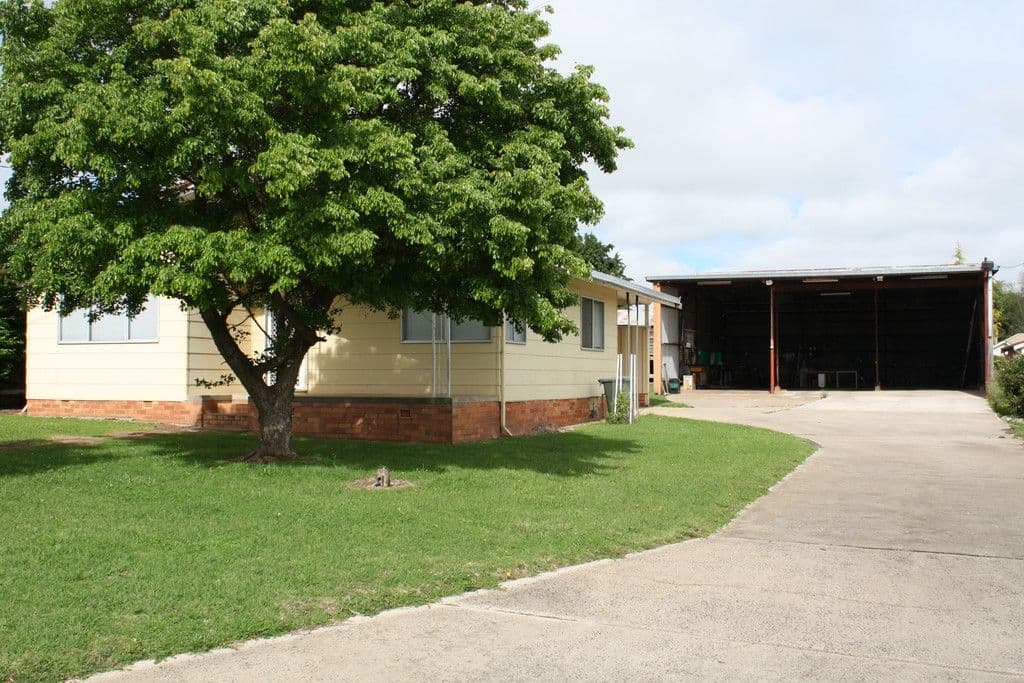 116 Macquarie, Glen Innes NSW 2370, Glen Innes - Image 1