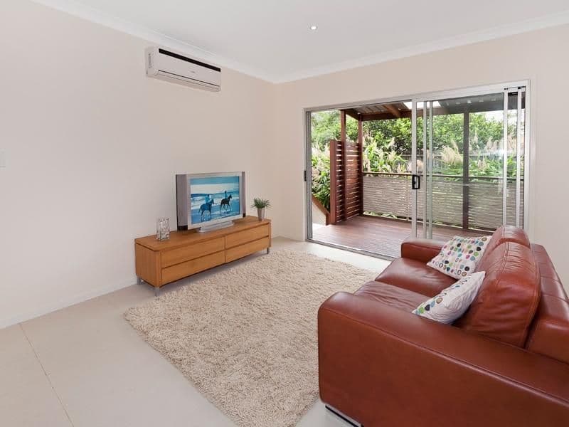 23 Eversley Terrace, YERONGA QLD 4104, Yeronga - Thumbnail 3