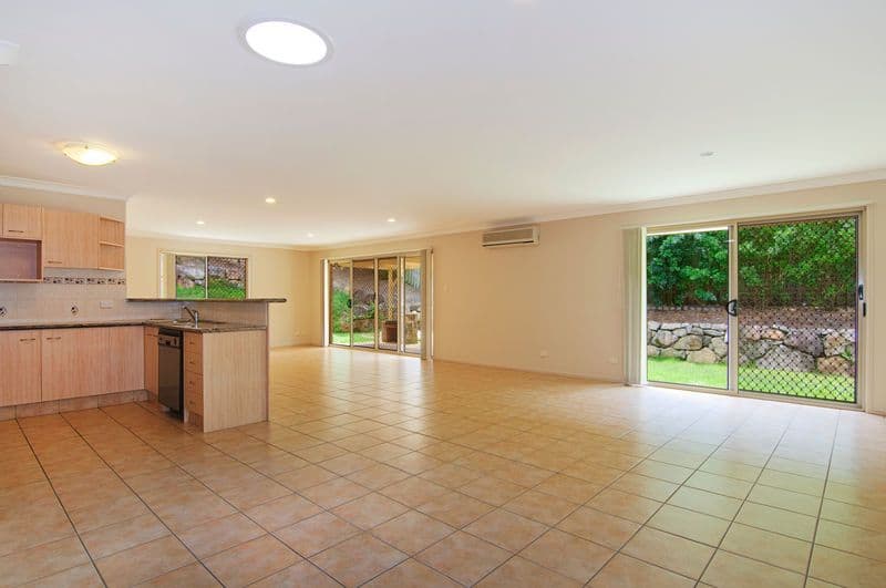 63 Greenway Boulevard, MAUDSLAND QLD 4210, Maudsland - Thumbnail 5